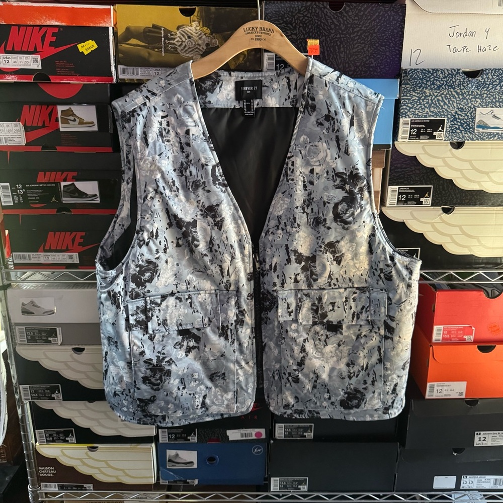 Forever 21 Black and Gray Vest